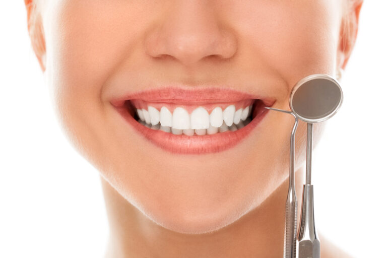 Jak często chodzić na przegląd do dentysty?